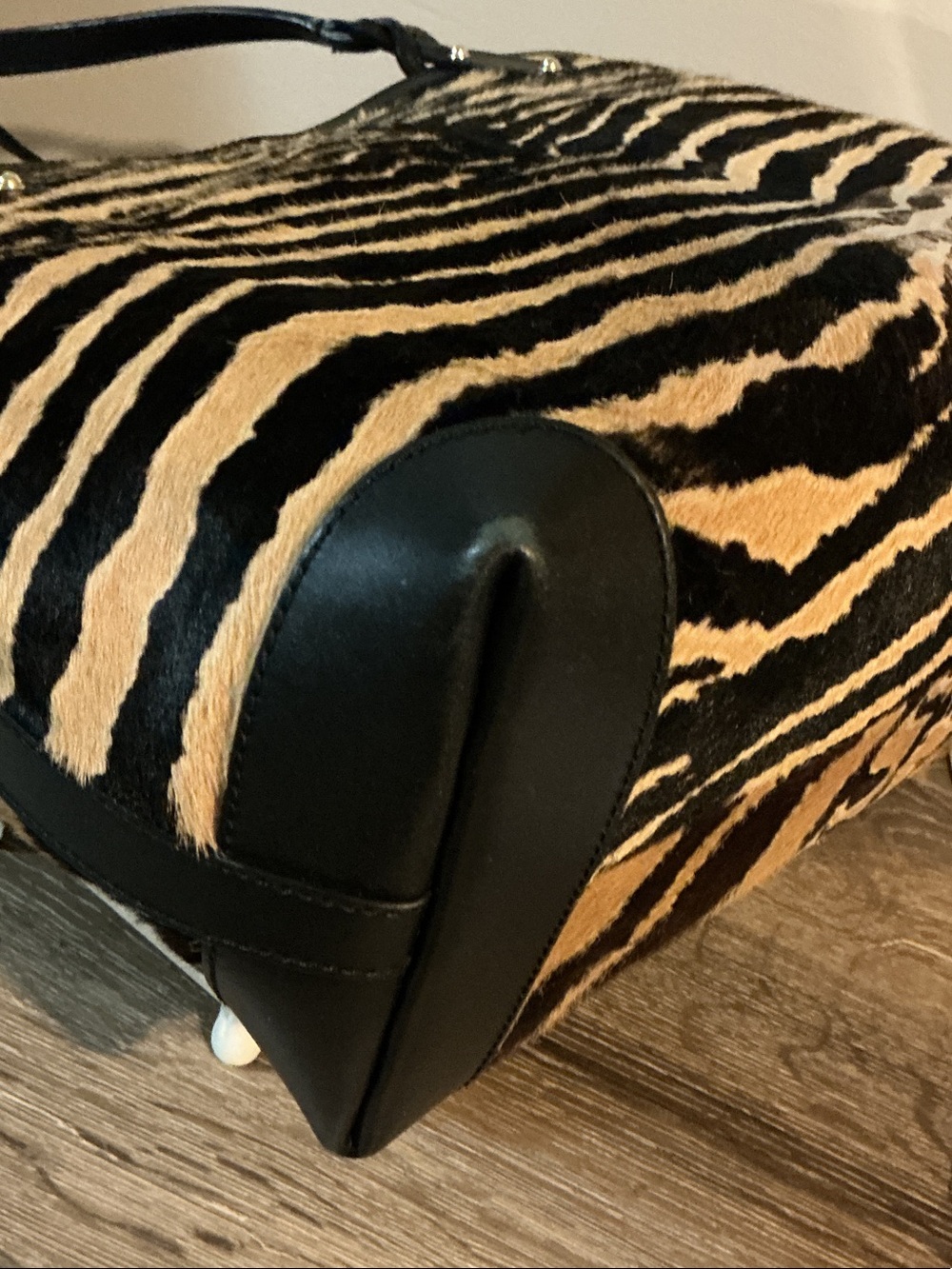 Gucci Tiger Stripe Pony Hair & Leather Craft Tote Bag Plus Pouch COA - Picture 5 of 15